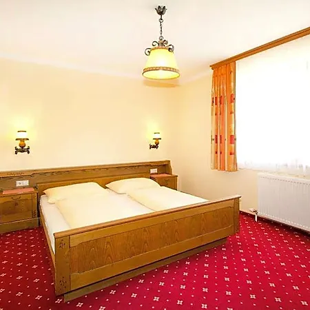 Hotel Garni Hochwurzen Schladming